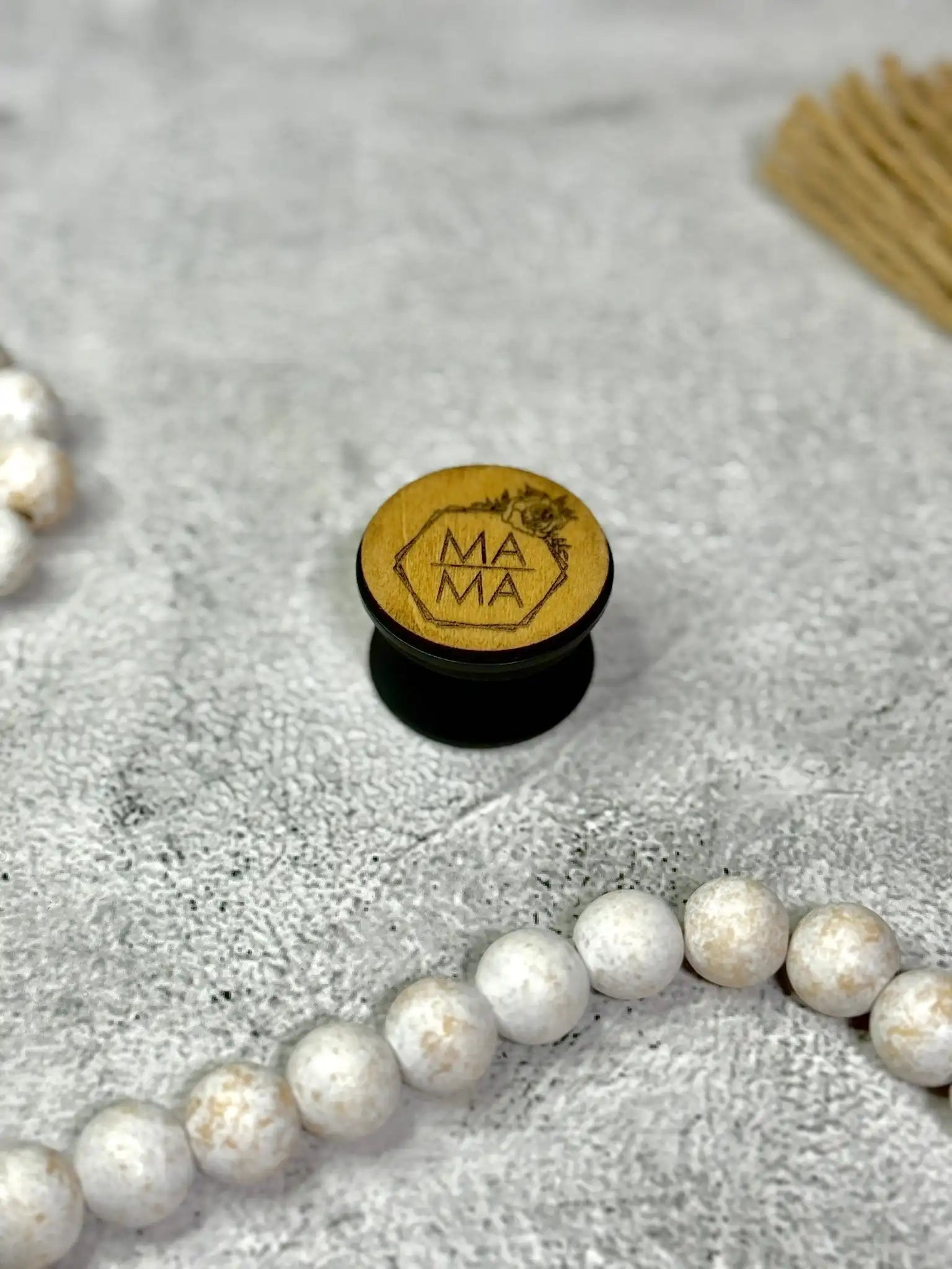 Mama Phone Grip - Rustic Aura