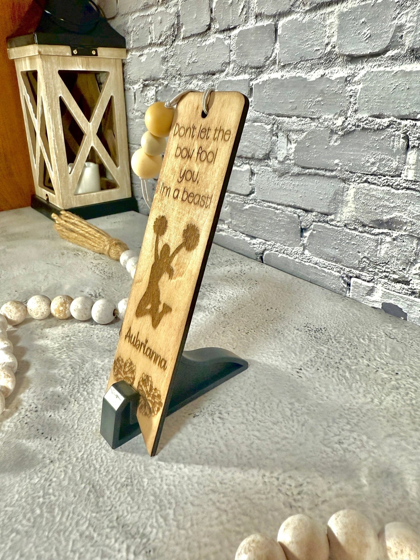 Cheerleader Bookmark - Rustic Aura